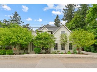9935 Sw 52ND Ave, Portland, OR 97219