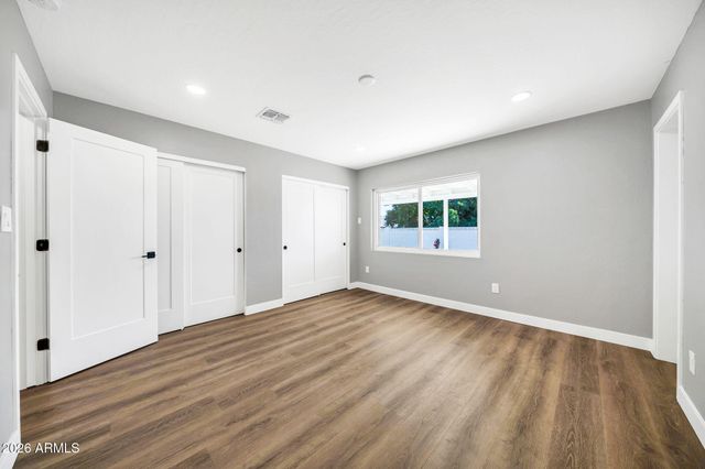 8219 E WHITTON Avenue, Scottsdale, AZ 85251