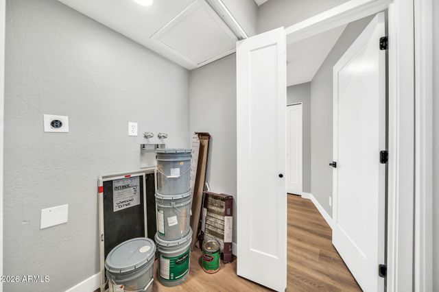 8219 E WHITTON Avenue, Scottsdale, AZ 85251