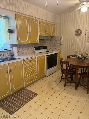 708 Allen Avenue, Ashtabula, OH 44004