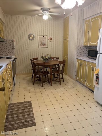 708 Allen Avenue, Ashtabula, OH 44004