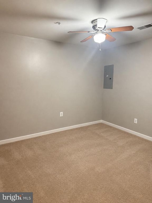 Image 10 of property listing at 15633 BIRMINGHAM CIR, Brandywine, MD 20613