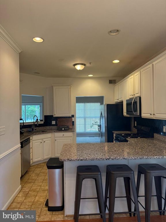 Image 2 of property listing at 15633 BIRMINGHAM CIR, Brandywine, MD 20613