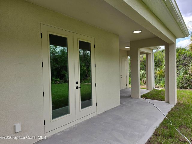 1740 Madden Avenue SW, Palm Bay, FL 32908