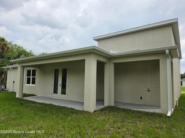 1740 Madden Avenue SW, Palm Bay, FL 32908
