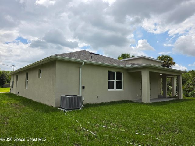 1740 Madden Avenue SW, Palm Bay, FL 32908