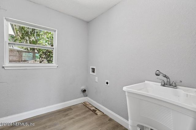 4040 COVE SAINT JOHNS Road, Jacksonville, FL 32277
