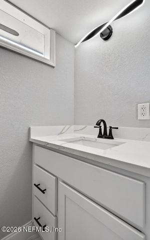 4040 COVE SAINT JOHNS Road, Jacksonville, FL 32277