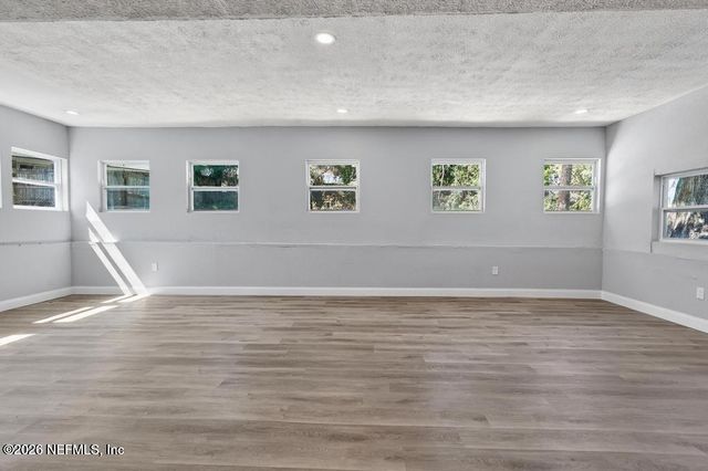4040 COVE SAINT JOHNS Road, Jacksonville, FL 32277