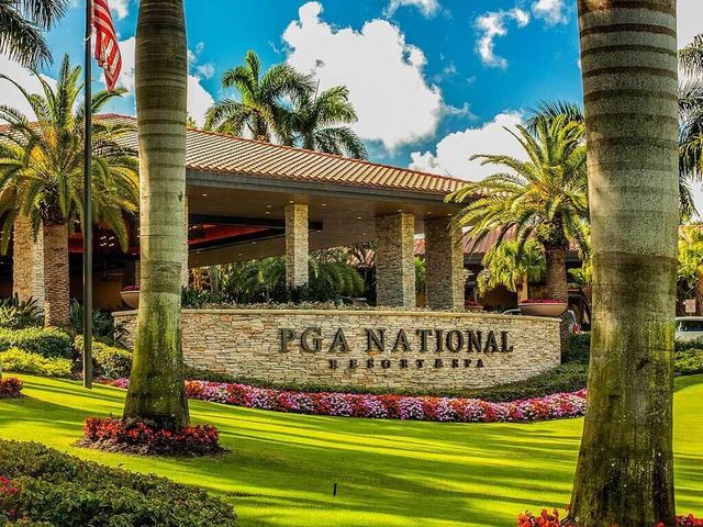 9025 SE Bridge Road A, Hobe Sound, FL 33455