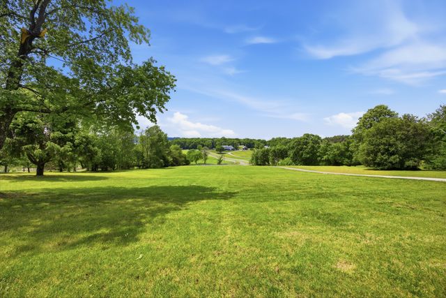 6716 Cool Springs Rd, Thompsons Station, TN 37179