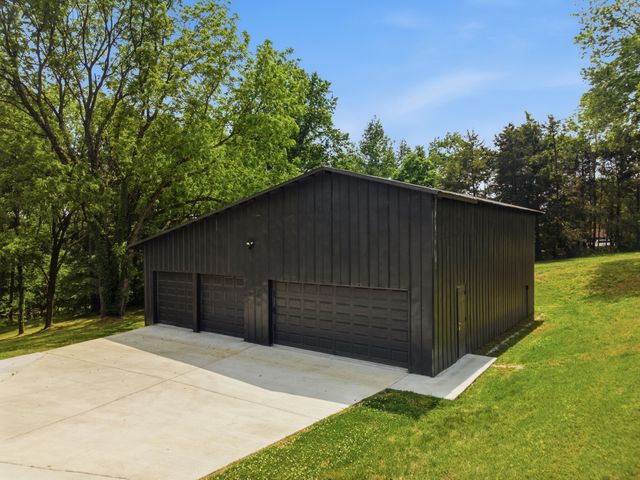 6716 Cool Springs Rd, Thompsons Station, TN 37179