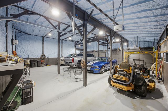 6716 Cool Springs Rd, Thompsons Station, TN 37179