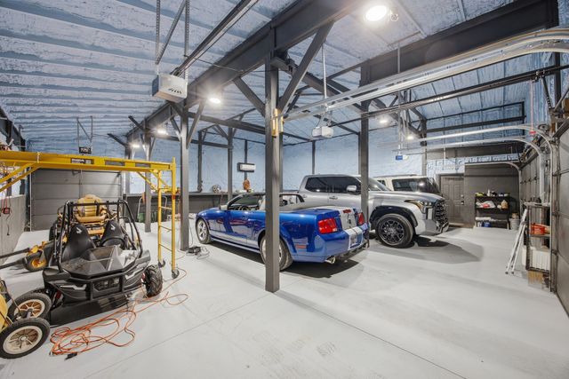 6716 Cool Springs Rd, Thompsons Station, TN 37179