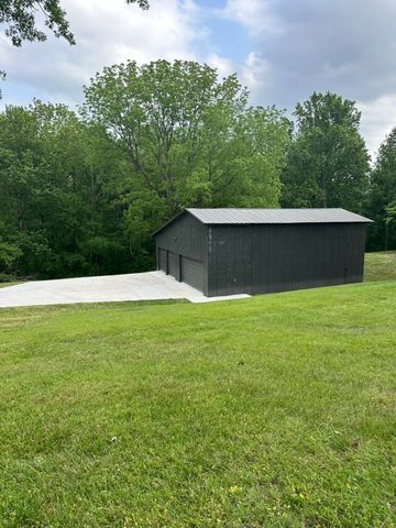 6716 Cool Springs Rd, Thompsons Station, TN 37179