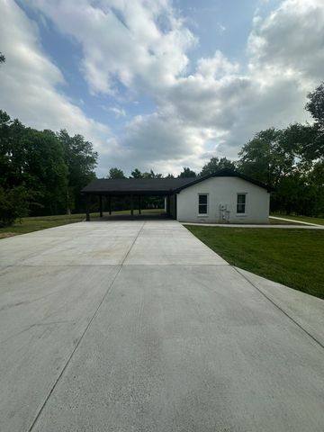 6716 Cool Springs Rd, Thompsons Station, TN 37179