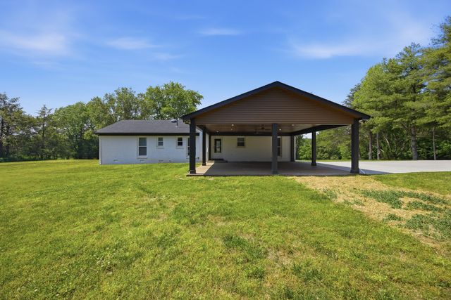 6716 Cool Springs Rd, Thompsons Station, TN 37179