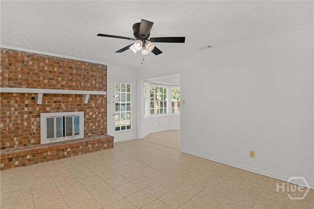 13 Barrington Circle, Savannah, GA 31419