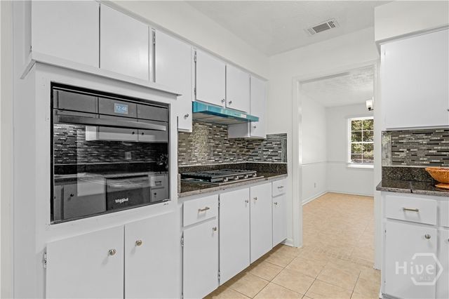 13 Barrington Circle, Savannah, GA 31419