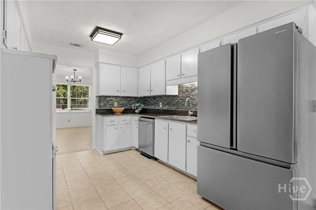 13 Barrington Circle, Savannah, GA 31419