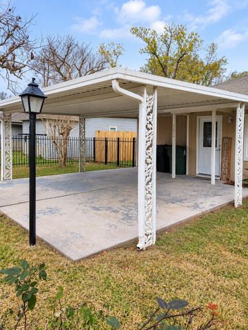 7617 Delavan Drive, Houston, TX 77028