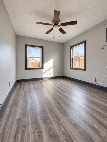 7617 Delavan Drive, Houston, TX 77028