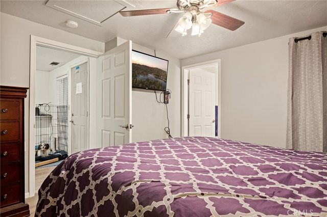 2667 Hunsaker, Running Springs, CA 92382