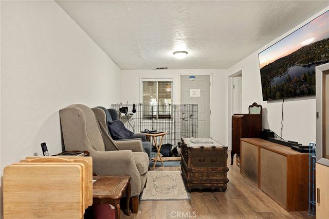 2667 Hunsaker, Running Springs, CA 92382