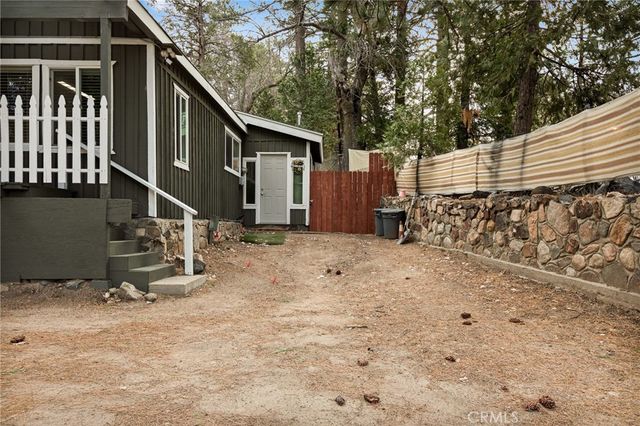 2667 Hunsaker, Running Springs, CA 92382