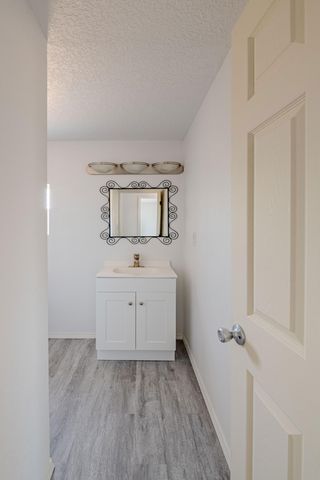 2100 9th Avenue NW, Rio Rancho, NM 87124