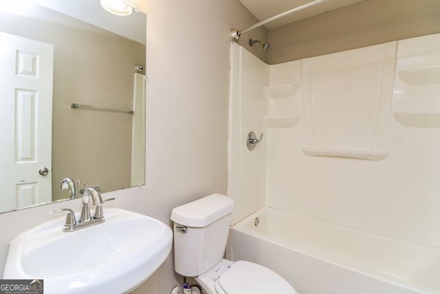 205 Ashland Manor Drive, Lawrenceville, GA 30045