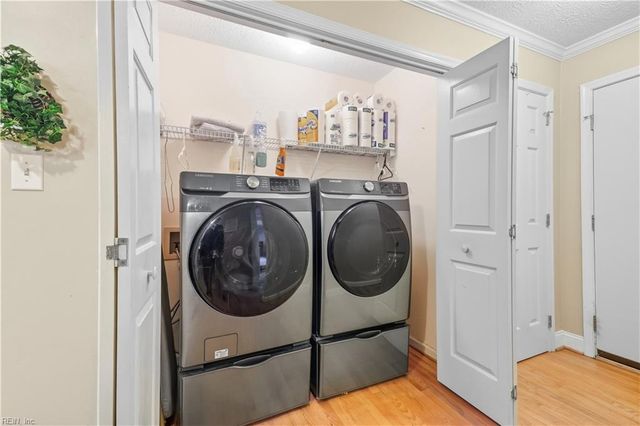 103 Tradewinds DR, Yorktown, VA 23693