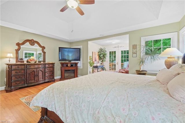 103 Tradewinds DR, Yorktown, VA 23693