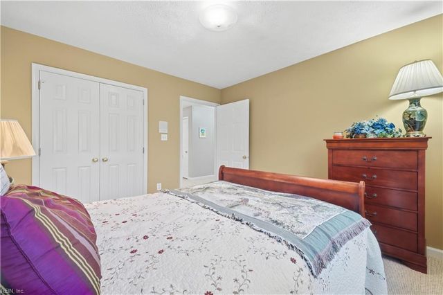 103 Tradewinds DR, Yorktown, VA 23693