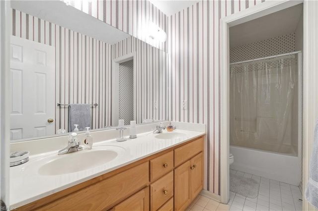 103 Tradewinds DR, Yorktown, VA 23693