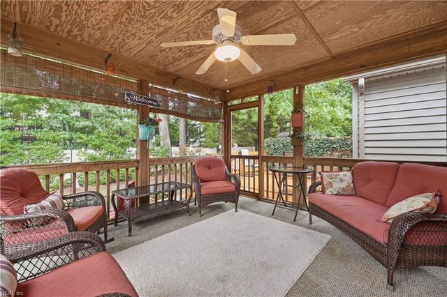 103 Tradewinds DR, Yorktown, VA 23693