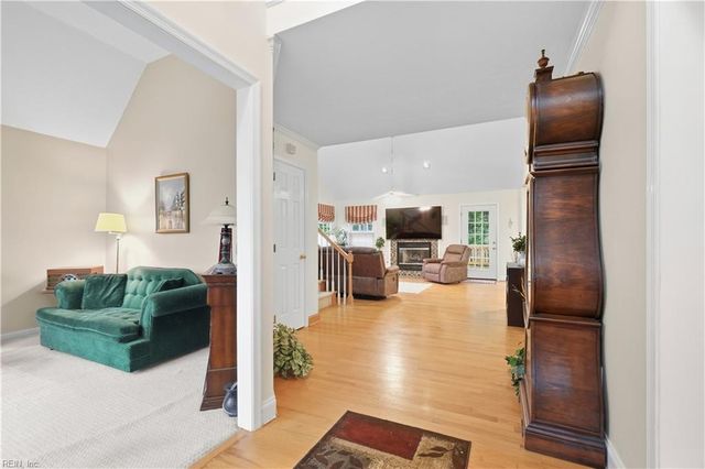 103 Tradewinds DR, Yorktown, VA 23693
