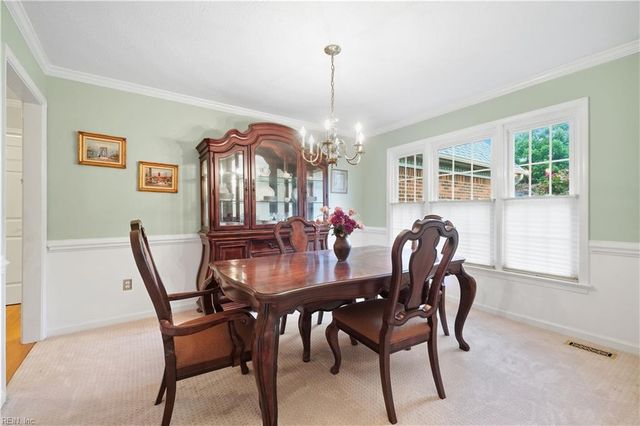 103 Tradewinds DR, Yorktown, VA 23693