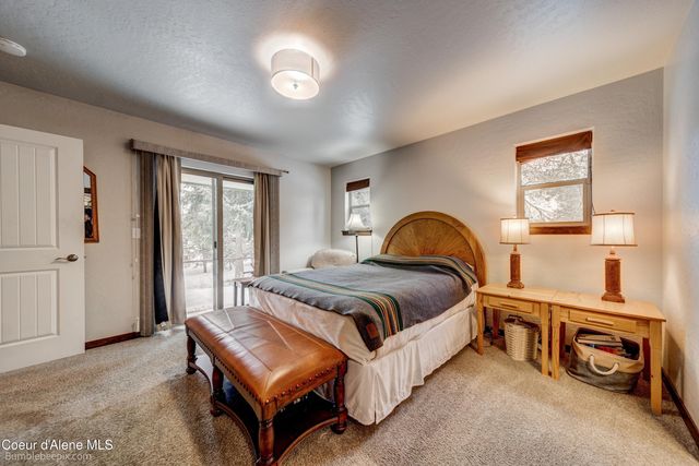 32732 N 14th Ave, Spirit Lake, ID 83869