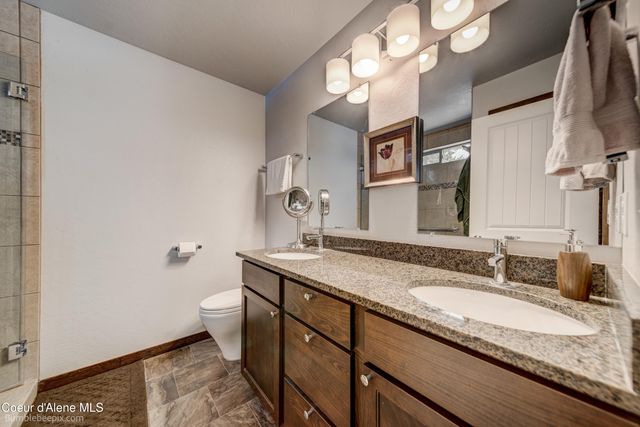 32732 N 14th Ave, Spirit Lake, ID 83869