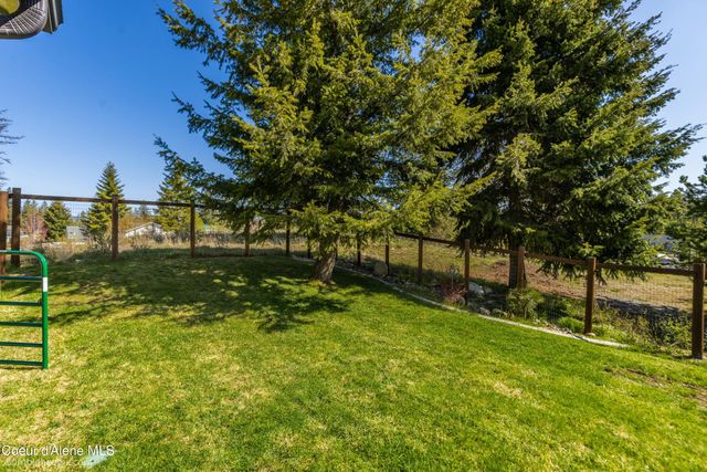 32732 N 14th Ave, Spirit Lake, ID 83869