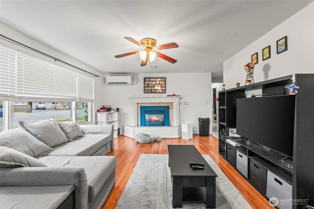 3514 Parker Lane, Bremerton, WA 98310