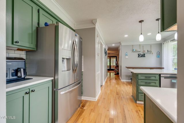 2320 Rivermont Drive, Kingsport, TN 37660