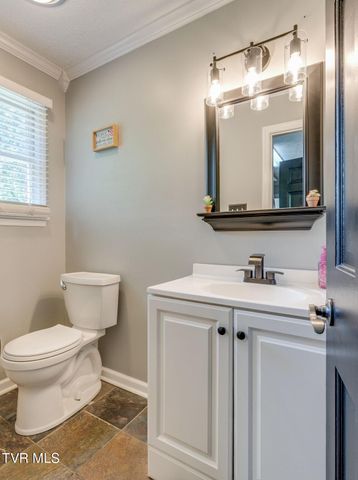 2320 Rivermont Drive, Kingsport, TN 37660