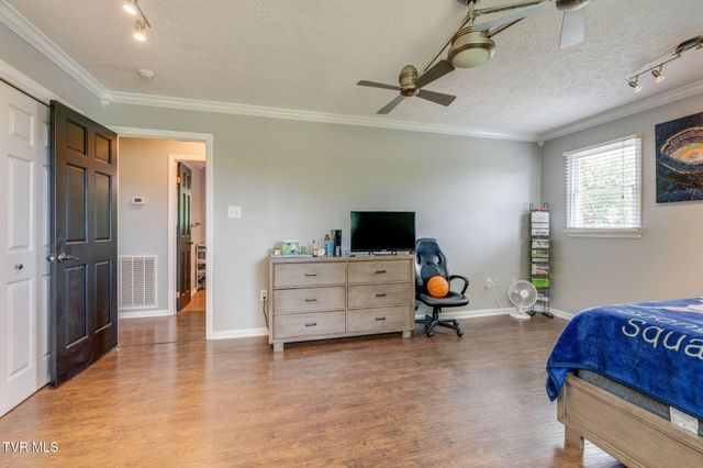 2320 Rivermont Drive, Kingsport, TN 37660