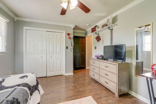 2320 Rivermont Drive, Kingsport, TN 37660