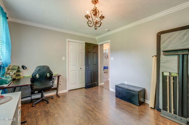 2320 Rivermont Drive, Kingsport, TN 37660