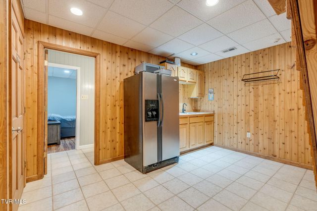 2320 Rivermont Drive, Kingsport, TN 37660