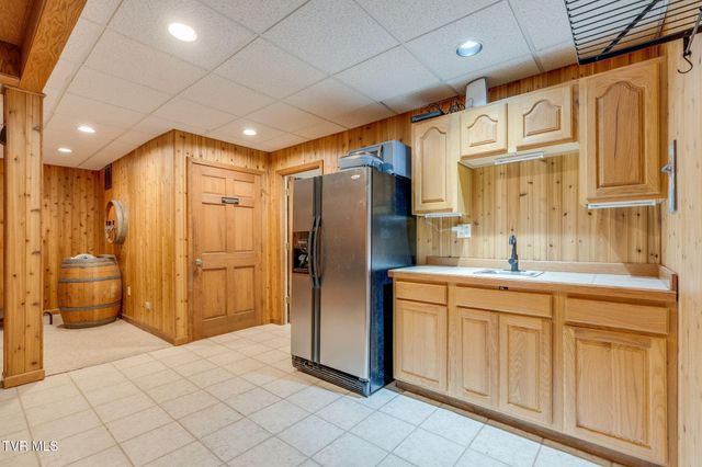 2320 Rivermont Drive, Kingsport, TN 37660