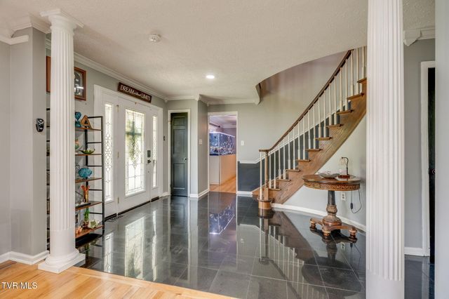 2320 Rivermont Drive, Kingsport, TN 37660